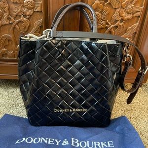 Dooney & Burke hand bag